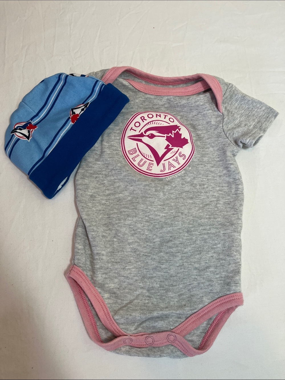 3-6M Toronto Blue Jays onesie and hat